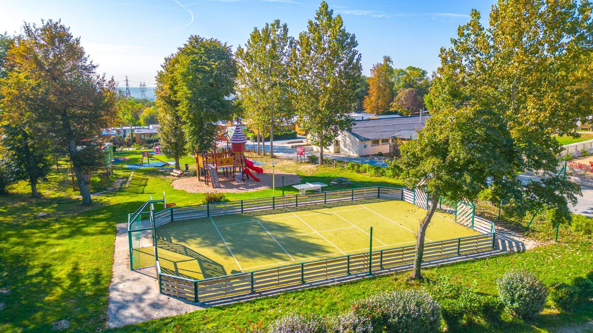 Camping Le Parc De Paris Villevaude Bagian luar foto