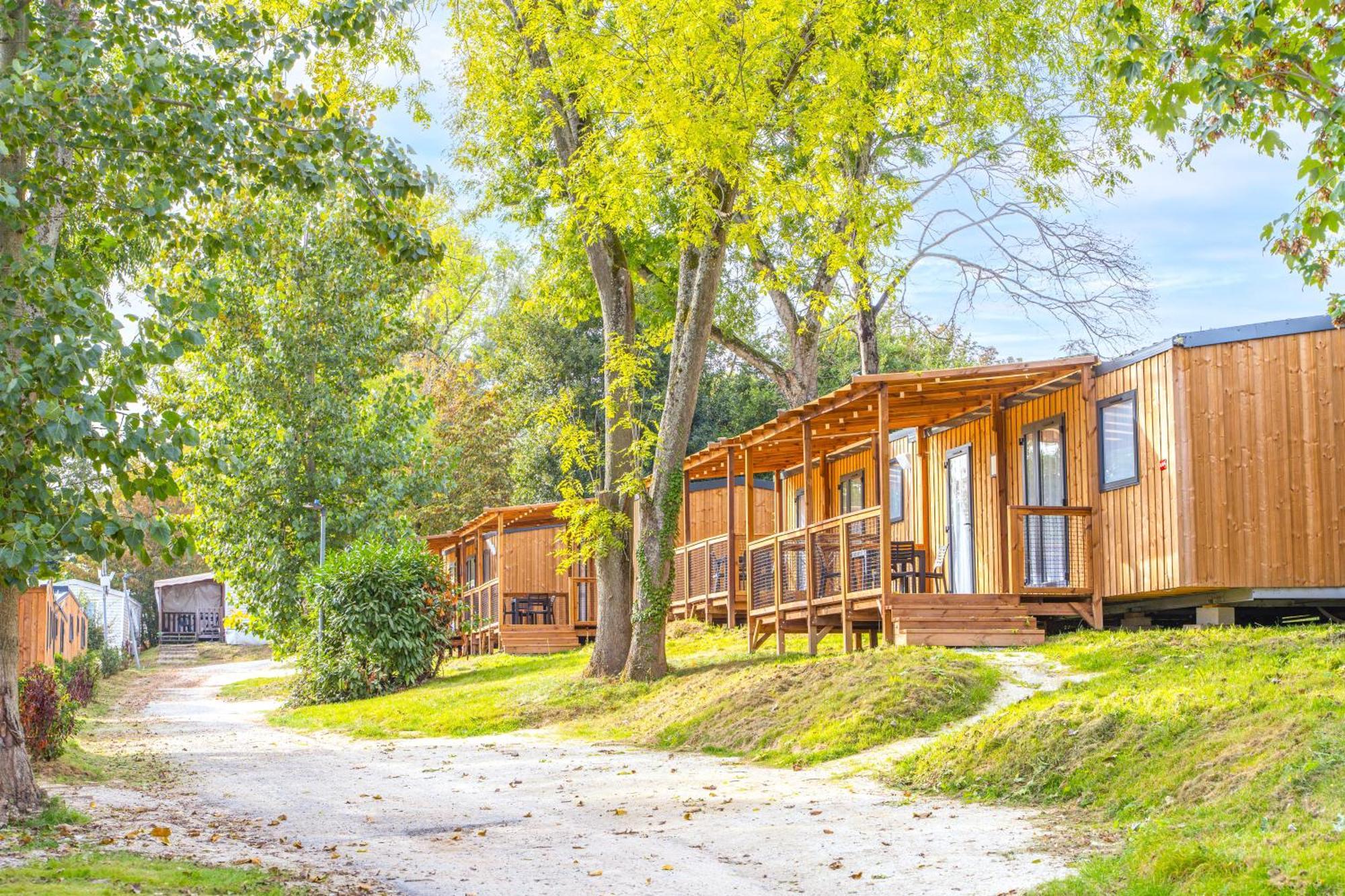 Camping Le Parc De Paris Villevaude Bagian luar foto