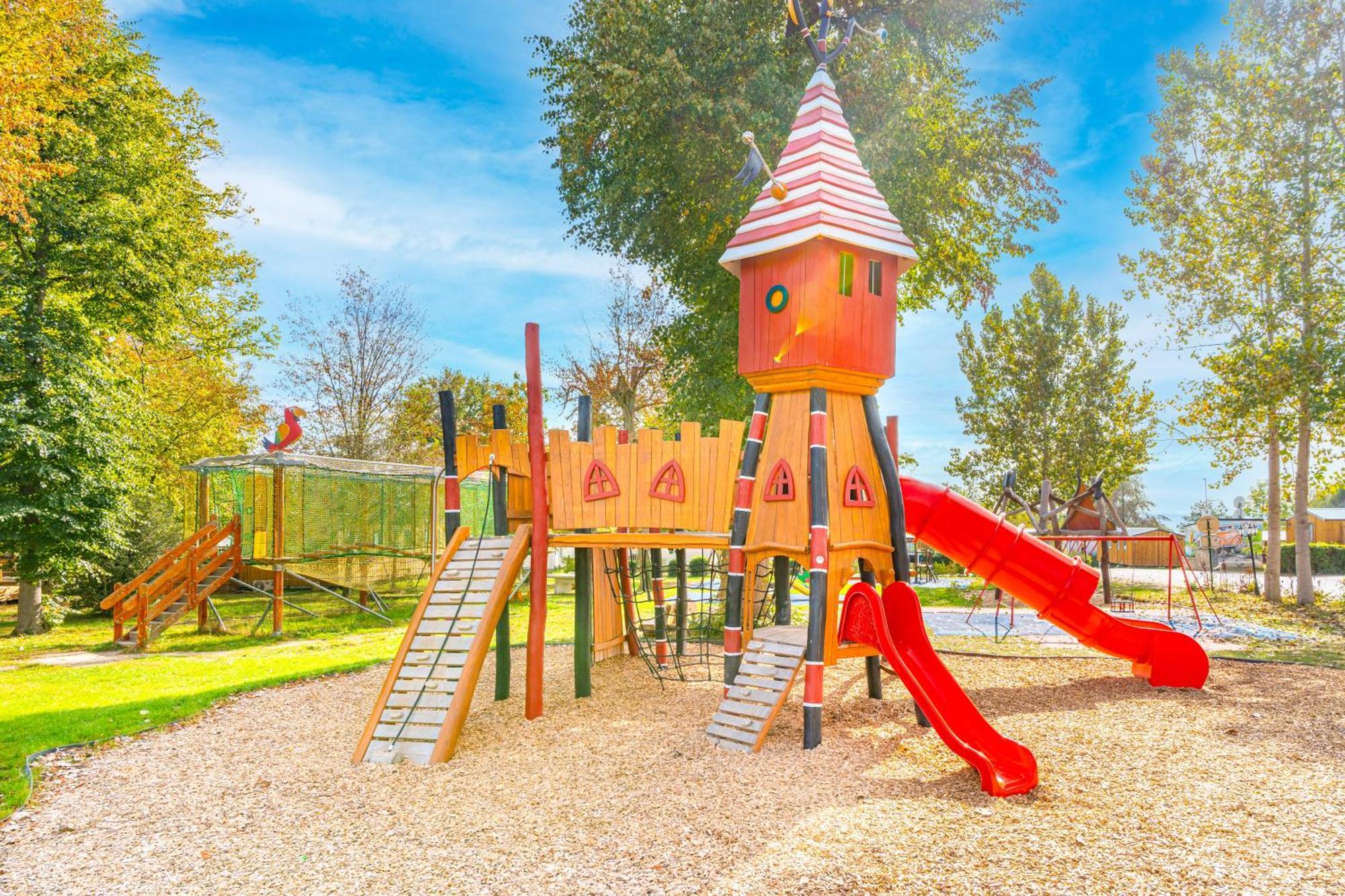 Camping Le Parc De Paris Villevaude Bagian luar foto