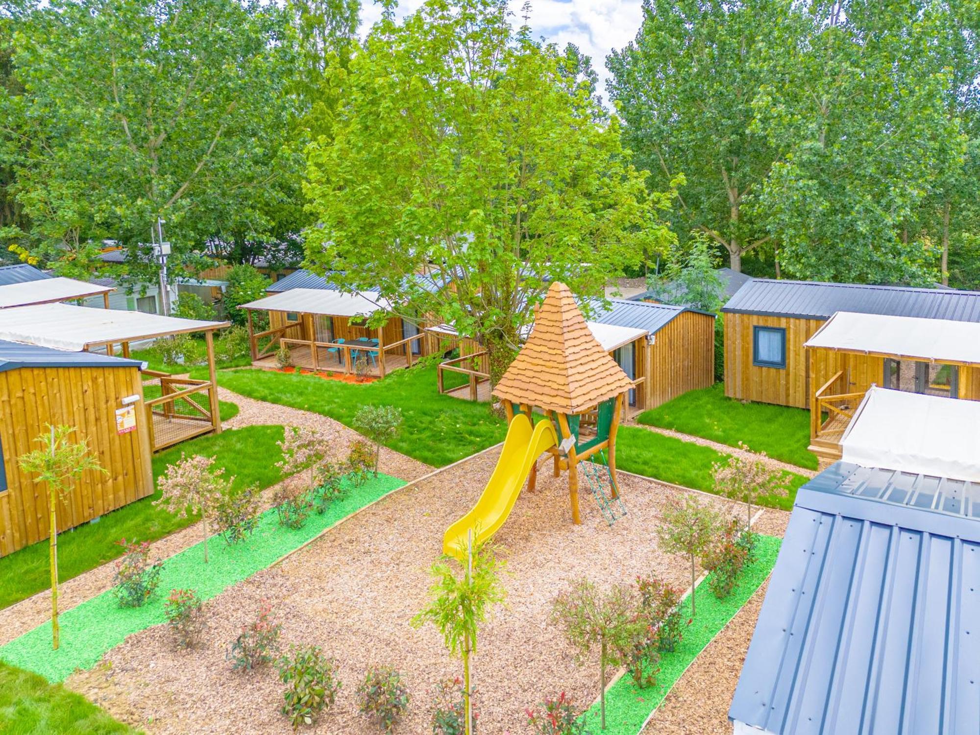 Camping Le Parc De Paris Villevaude Bagian luar foto